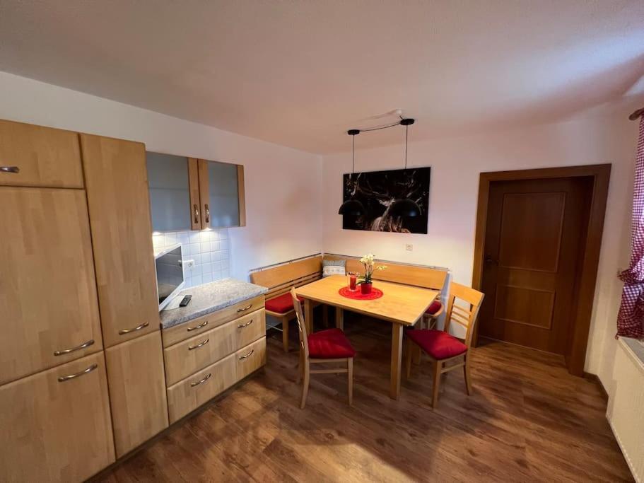 Ferienwohnung Steinbock Terrasse, Gartensauna, Garten, Grillplatz Stumm Buitenkant foto