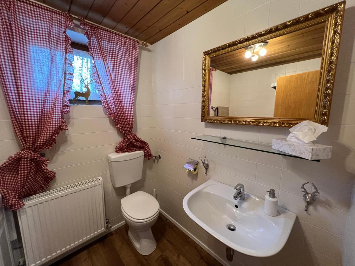 Ferienwohnung Steinbock Terrasse, Gartensauna, Garten, Grillplatz Stumm Buitenkant foto